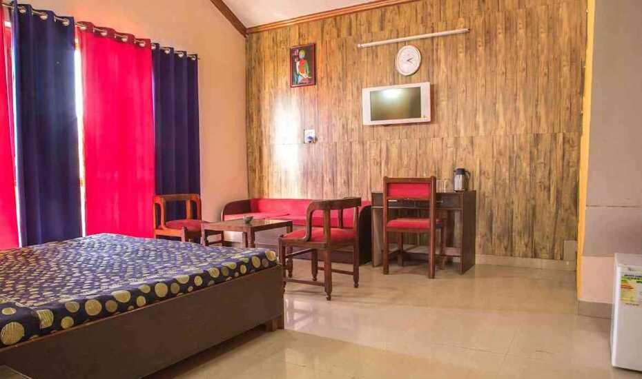 לנסדאון Blue Pine Resort מראה חיצוני תמונה