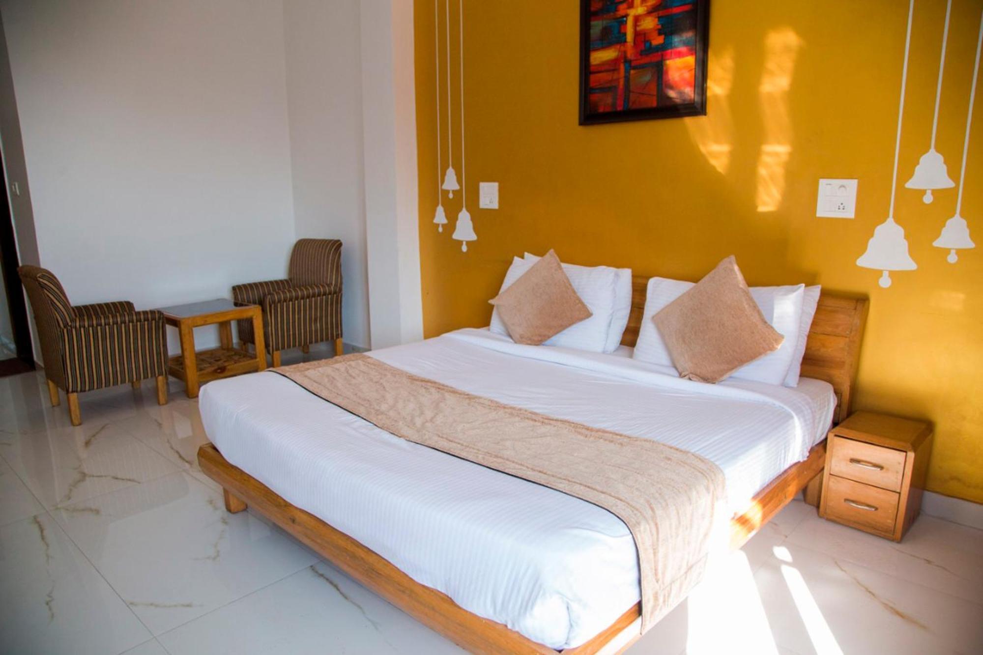לנסדאון Blue Pine Resort מראה חיצוני תמונה
